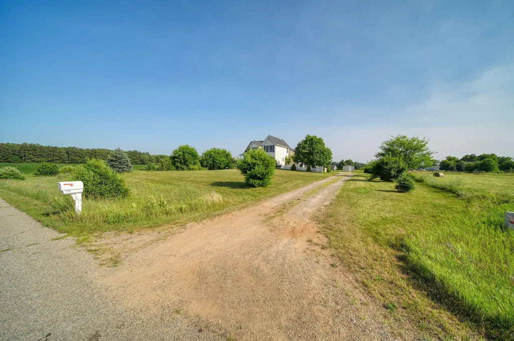 11329 Rosemary Lane Waterloo Township MI 49259