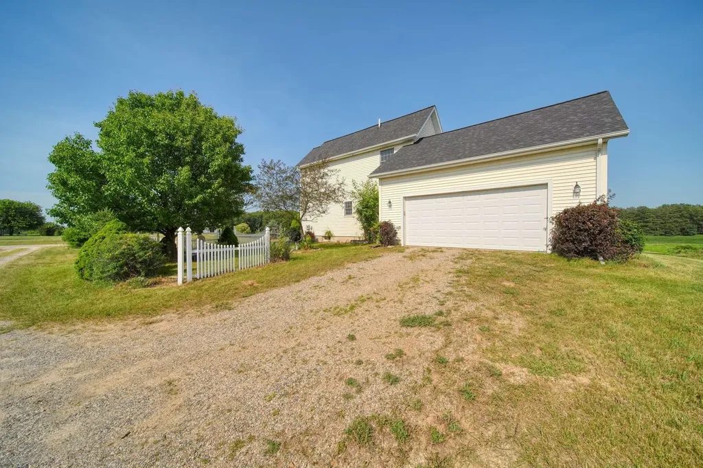 11329 Rosemary Lane Waterloo Township MI 49259