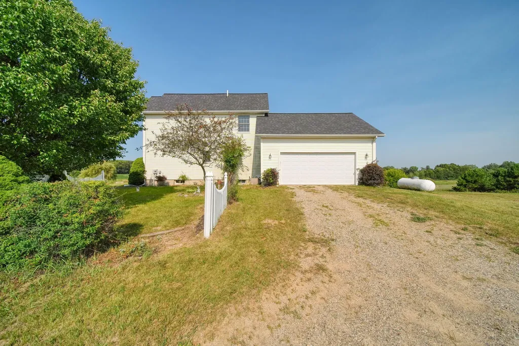 11329 Rosemary Lane Waterloo Township MI 49259