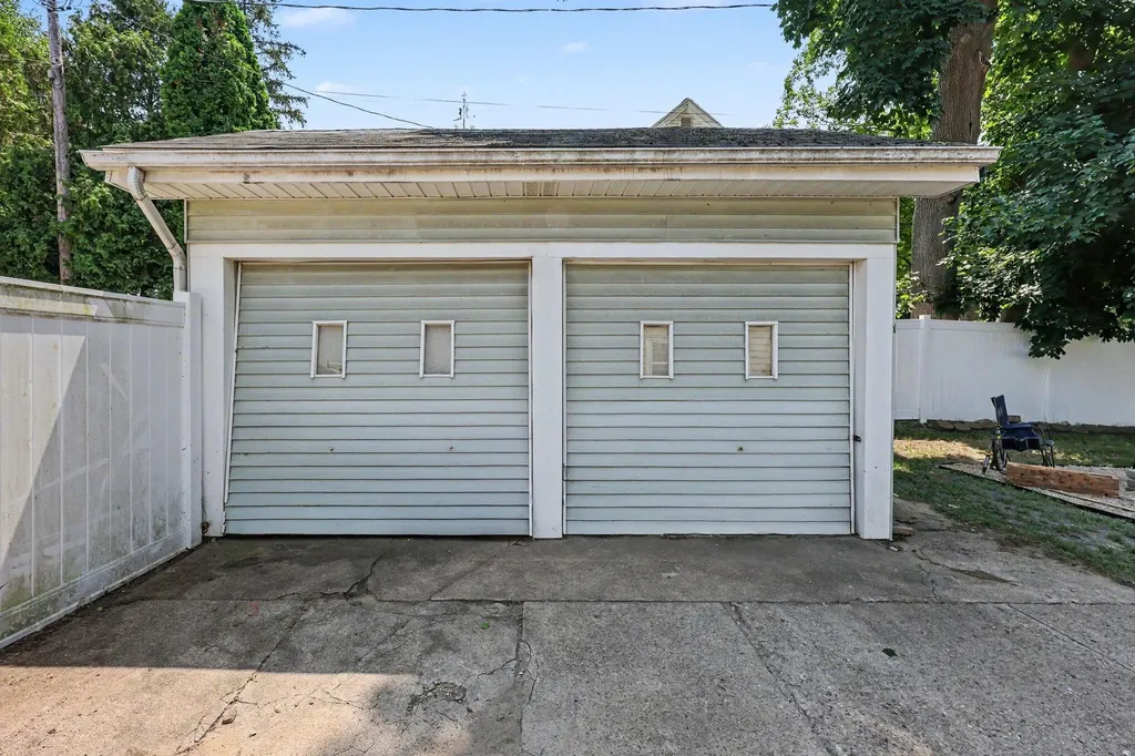 1115 W Michigan Avenue Jackson City MI 49202