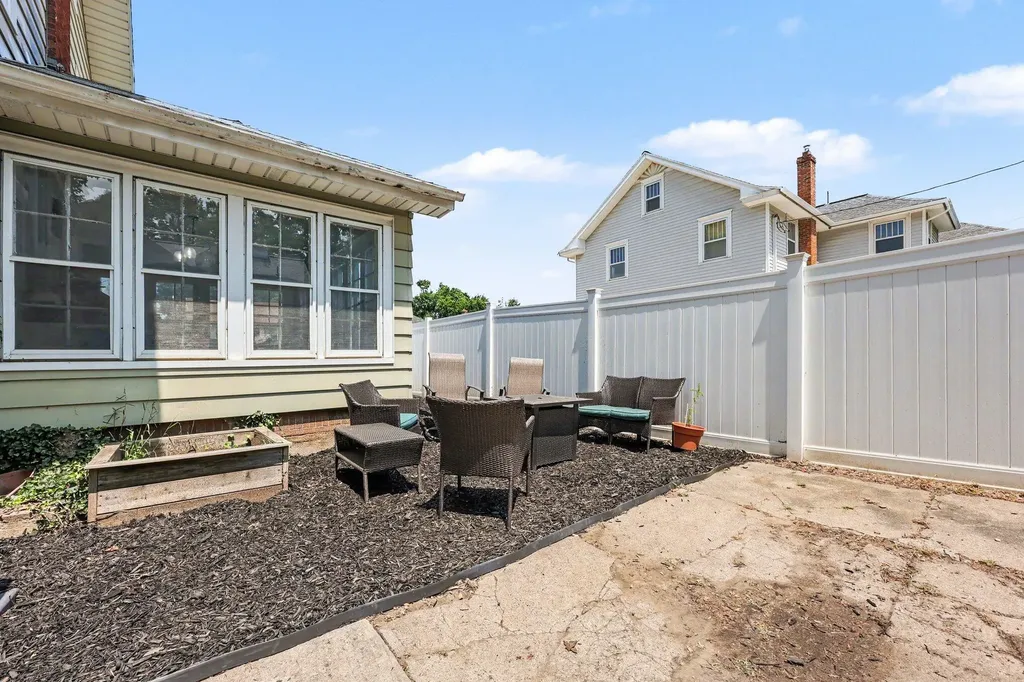 1115 W Michigan Avenue Jackson City MI 49202