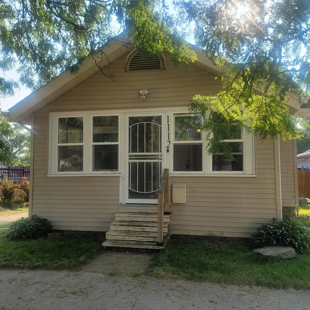 1112 Woodsum Street Jackson City MI 49203