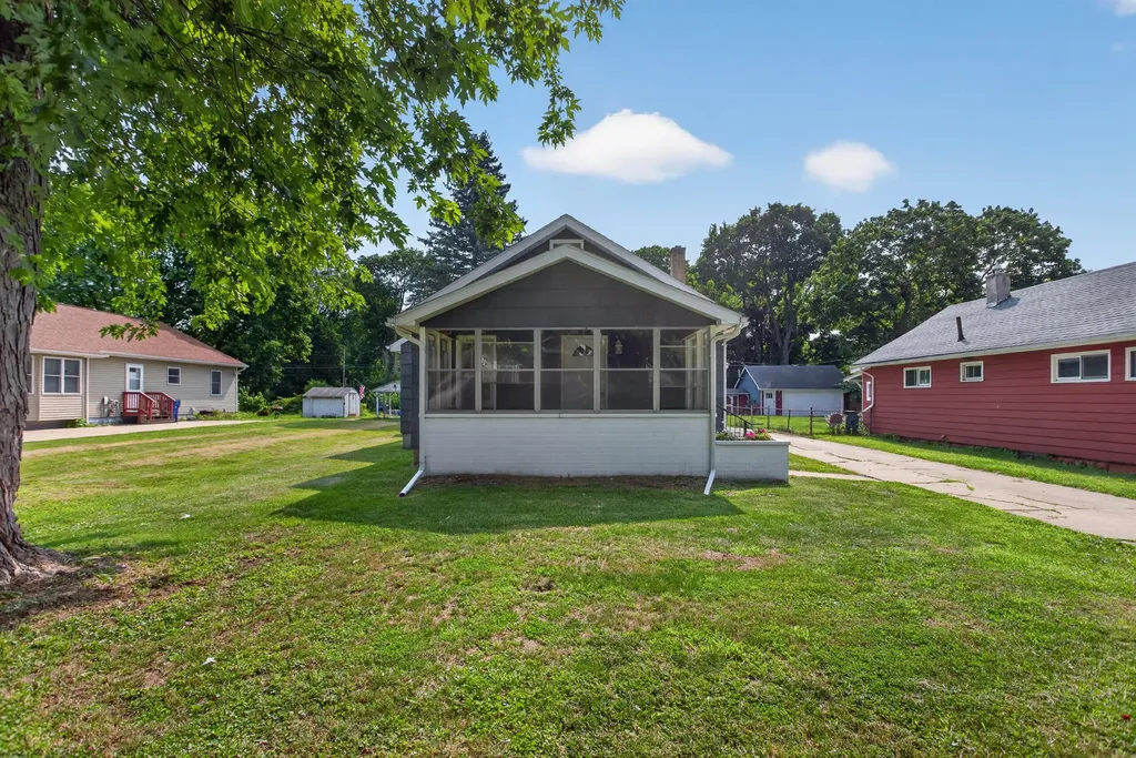 703 Winifred Street Blackman Charter Township MI 49202