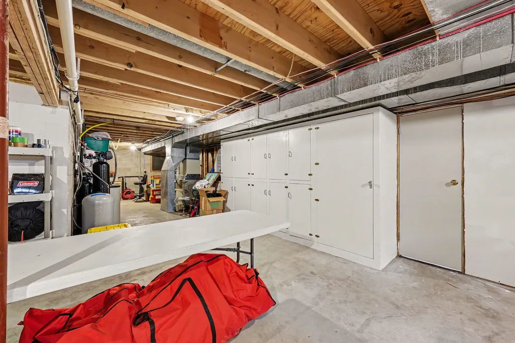 4815 Firethorne Drive Blackman Charter Township MI 49201