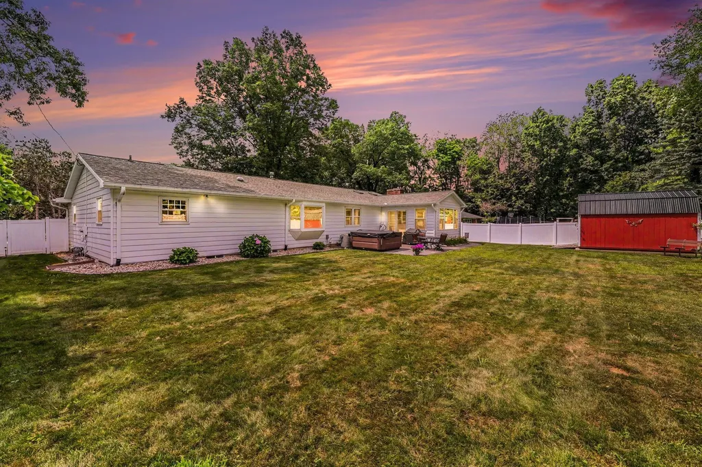4815 Firethorne Drive Blackman Charter Township MI 49201