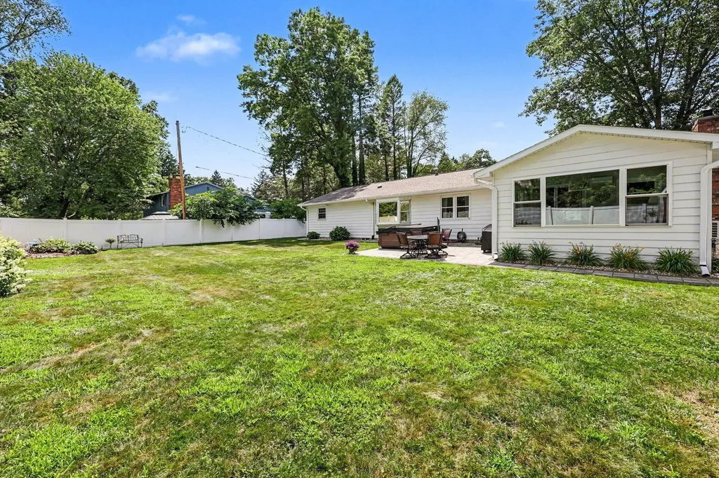 4815 Firethorne Drive Blackman Charter Township MI 49201