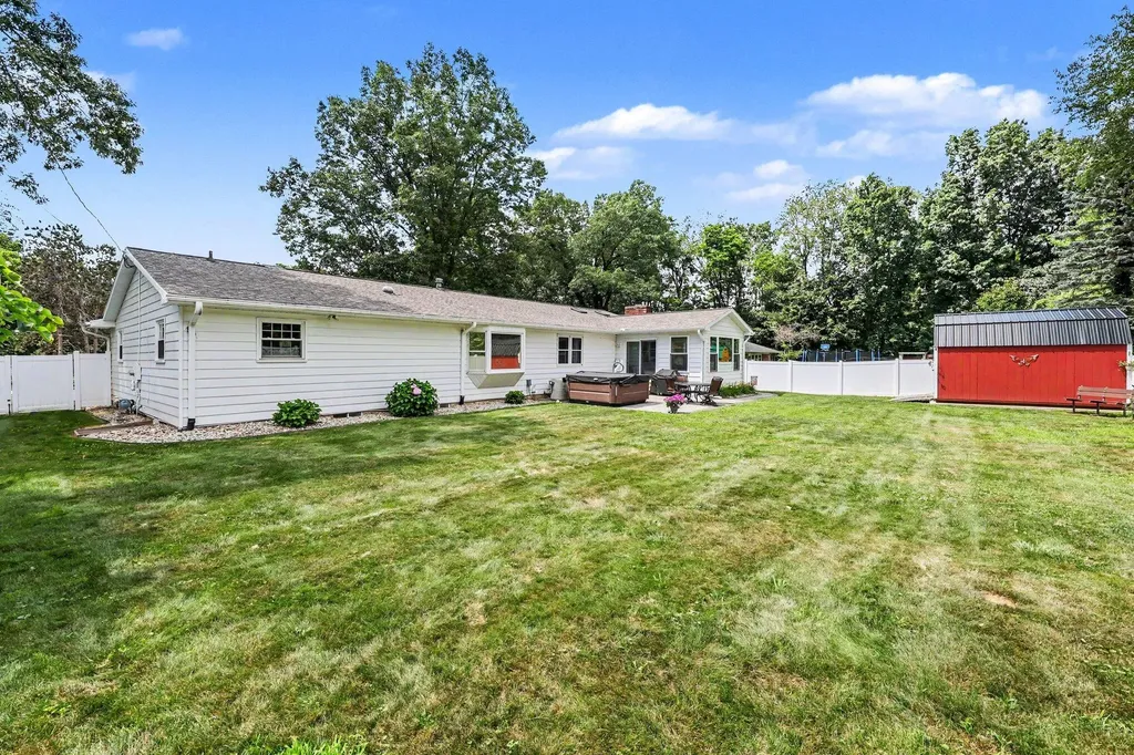 4815 Firethorne Drive Blackman Charter Township MI 49201