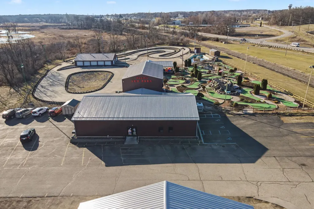 3883 W Carleton Road Hillsdale City MI 49242