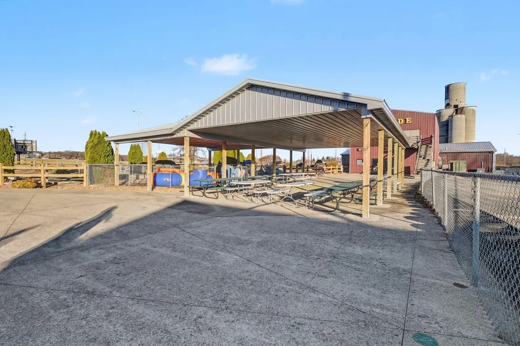 3883 W Carleton Road Hillsdale City MI 49242
