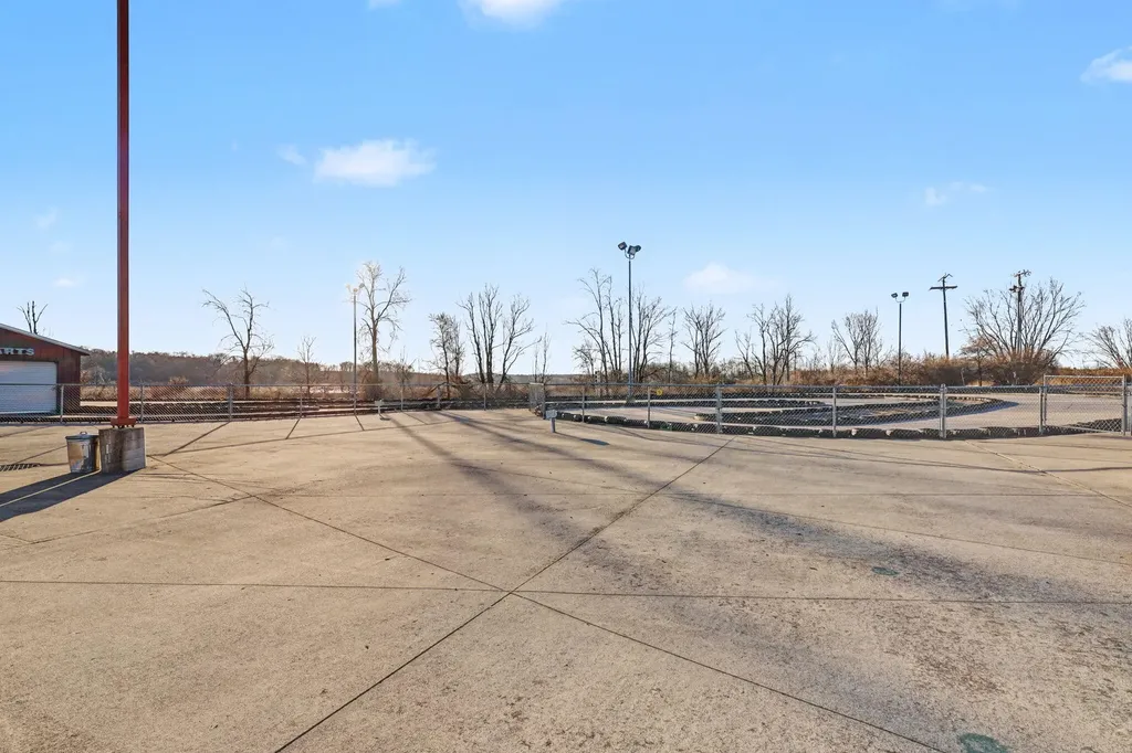 3883 W Carleton Road Hillsdale City MI 49242