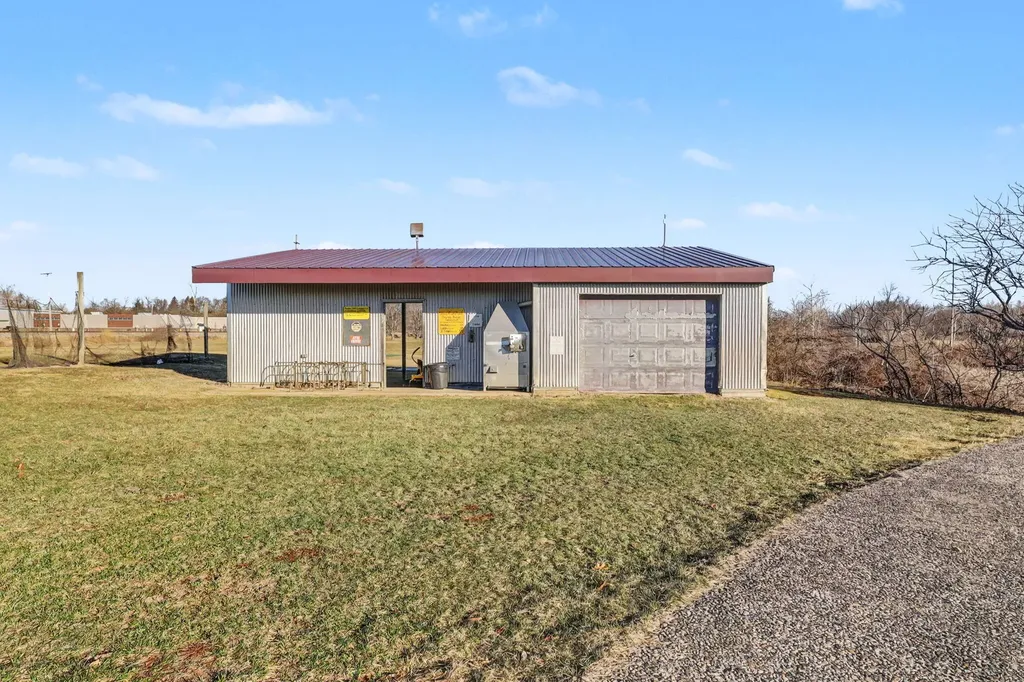 3883 W Carleton Road Hillsdale City MI 49242
