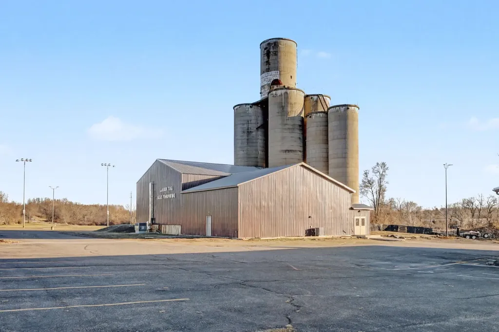 3883 W Carleton Road Hillsdale City MI 49242