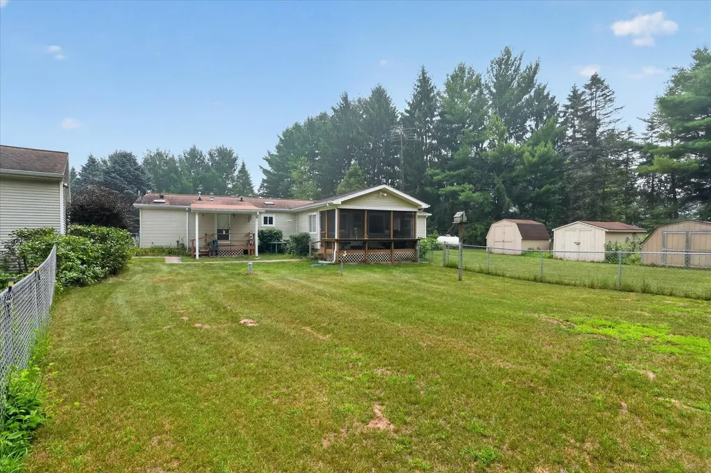 11344 Dixon Road Tompkins Township MI 49277