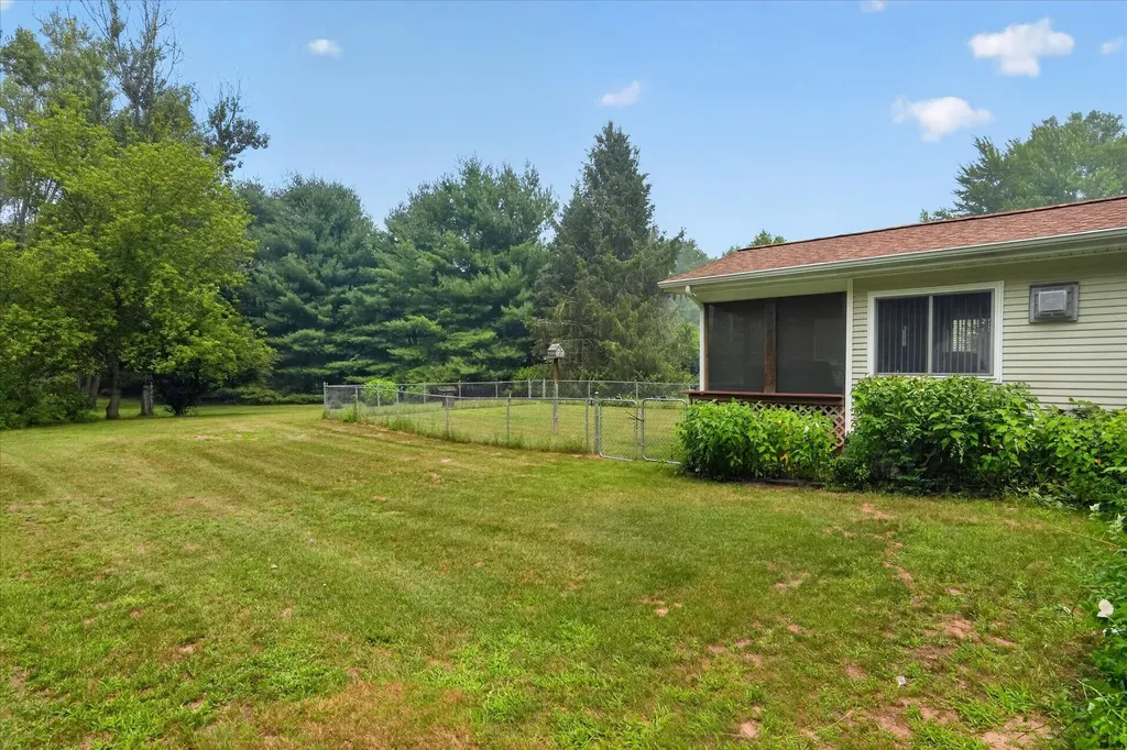 11344 Dixon Road Tompkins Township MI 49277