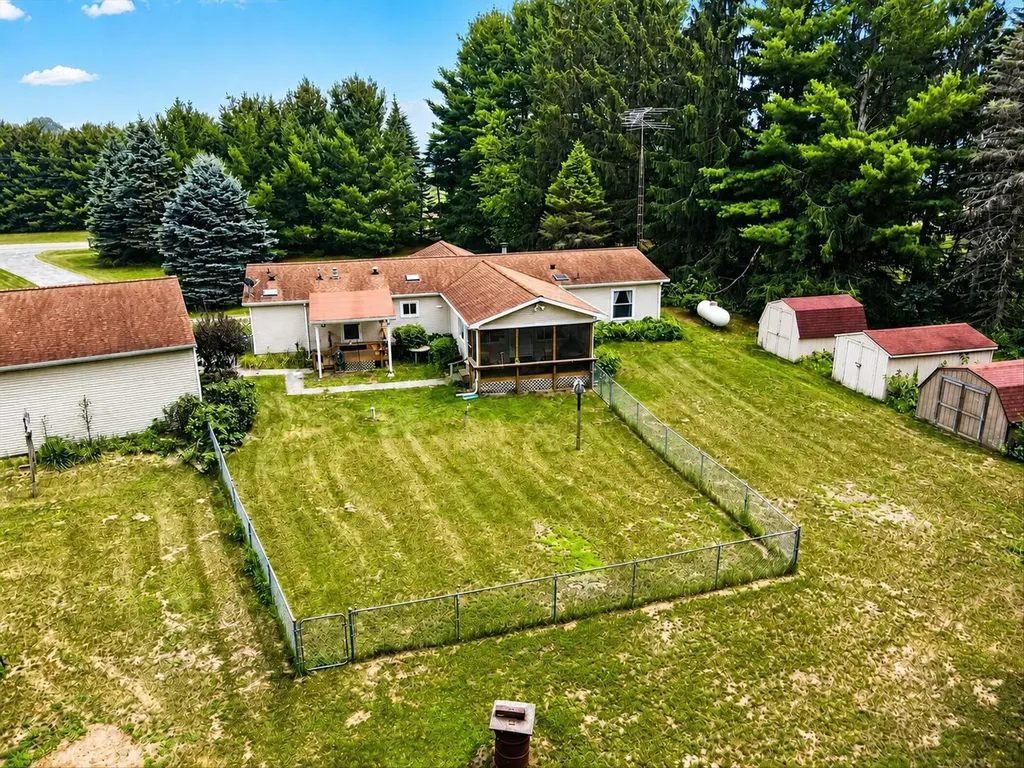 11344 Dixon Road Tompkins Township MI 49277