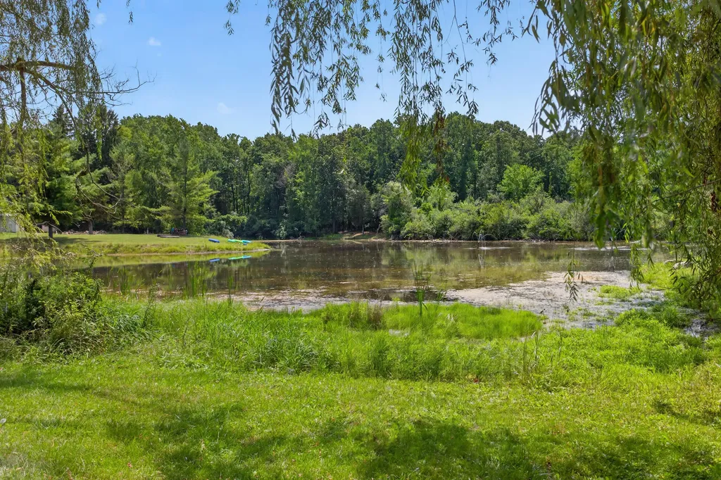2367 Loomis Road Unknown City MI 49201