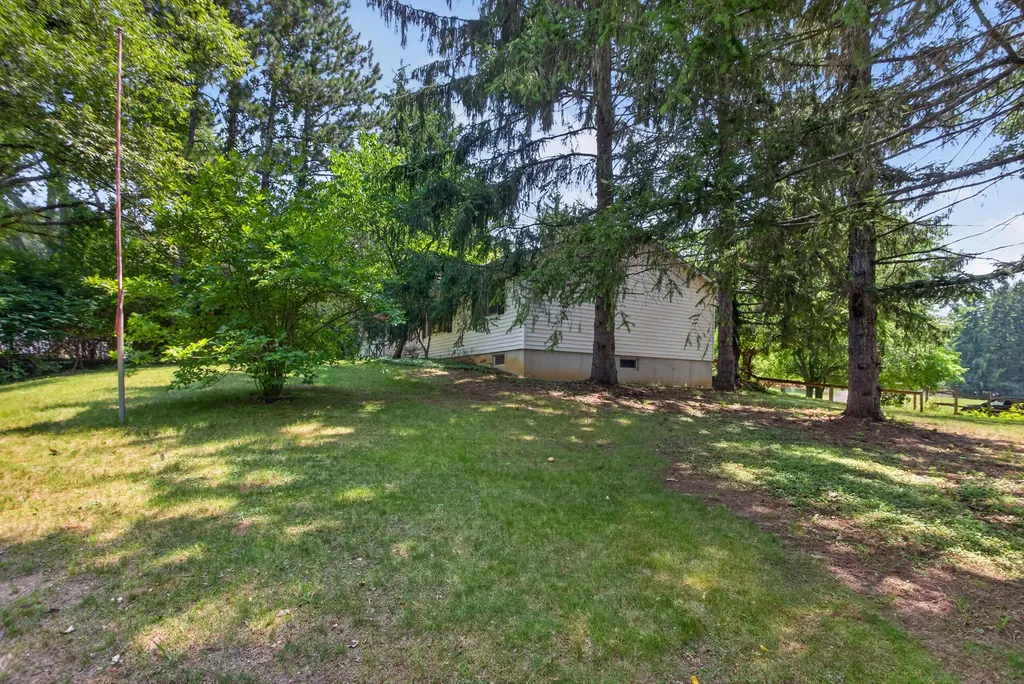 2367 Loomis Road Unknown City MI 49201