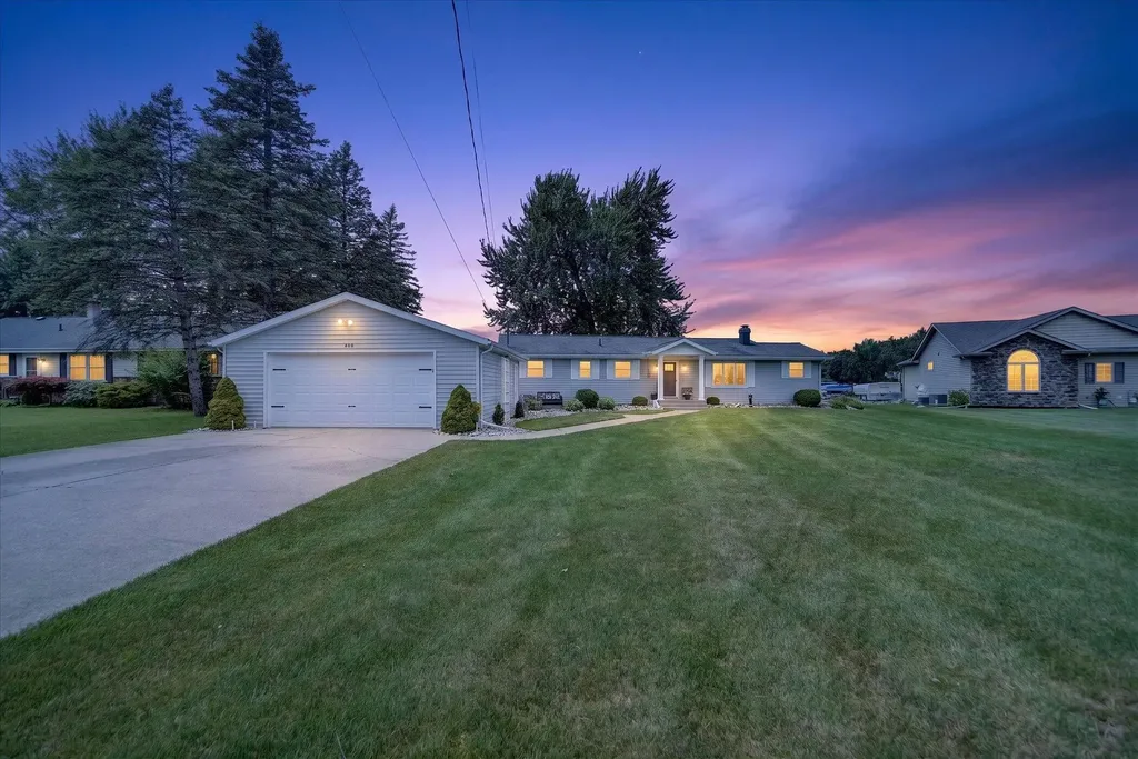 600 Acorn Trail Hanover Township MI 49246