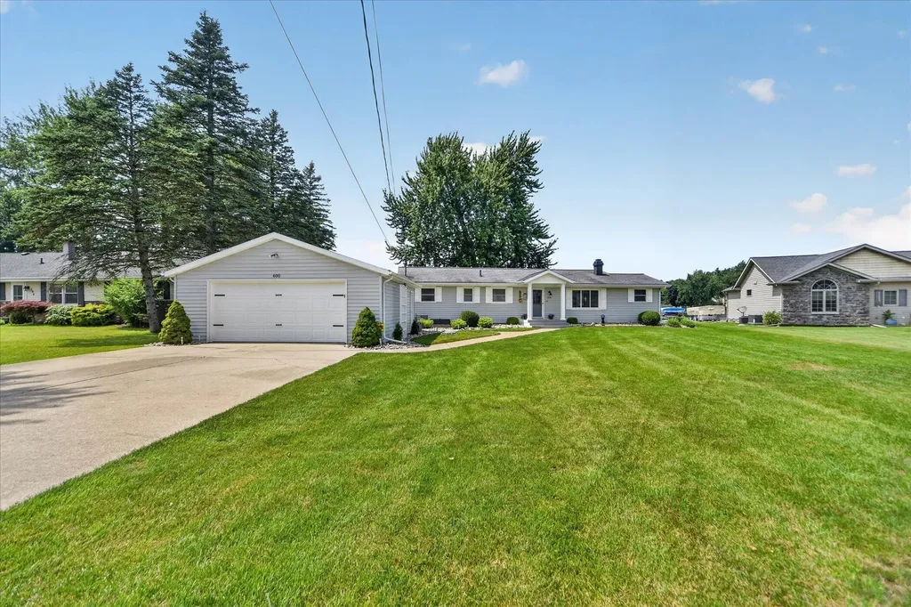 600 Acorn Trail Hanover Township MI 49246