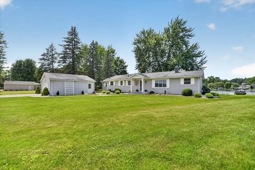 600 Acorn Trail Hanover Township MI 49246