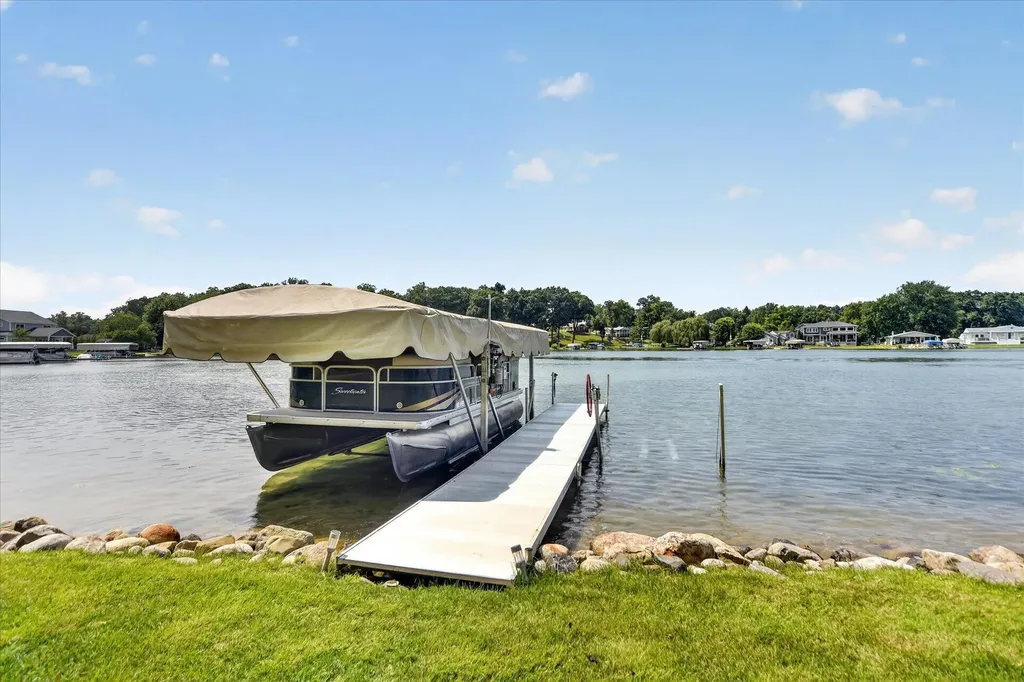 600 Acorn Trail Hanover Township MI 49246