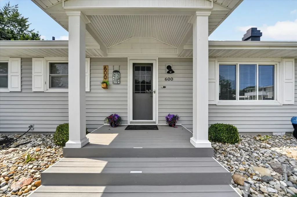 600 Acorn Trail Hanover Township MI 49246