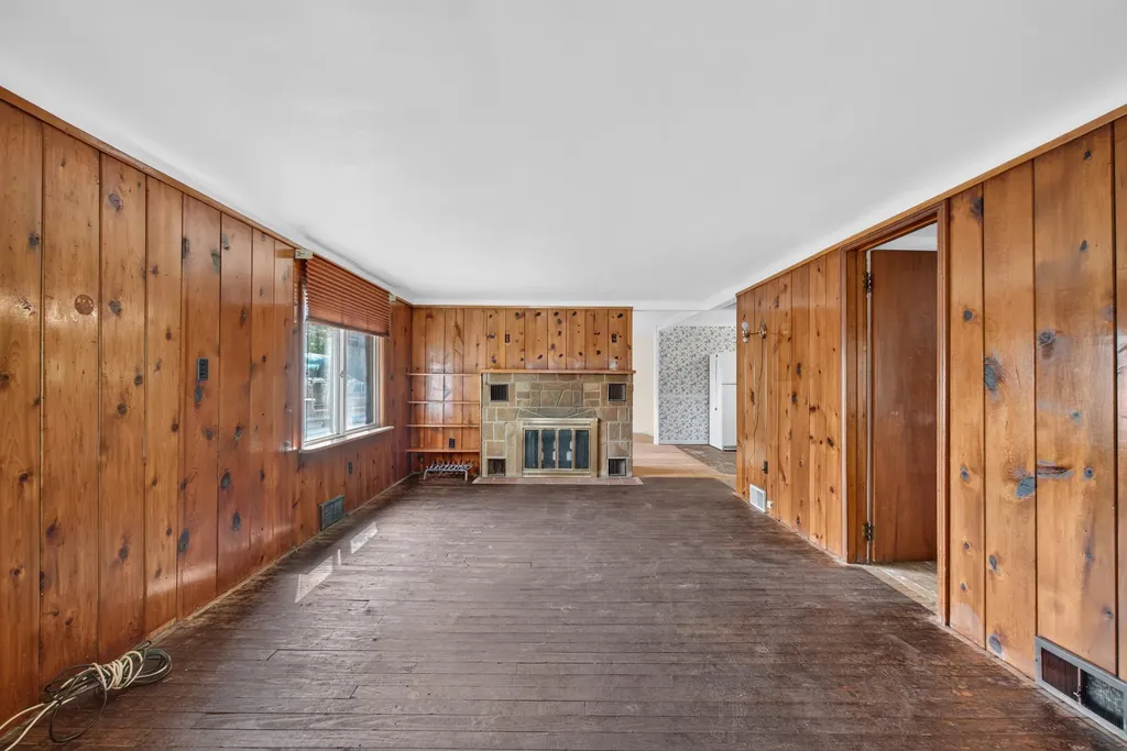 5000 Zygmunt Drive Leoni Township MI 49201