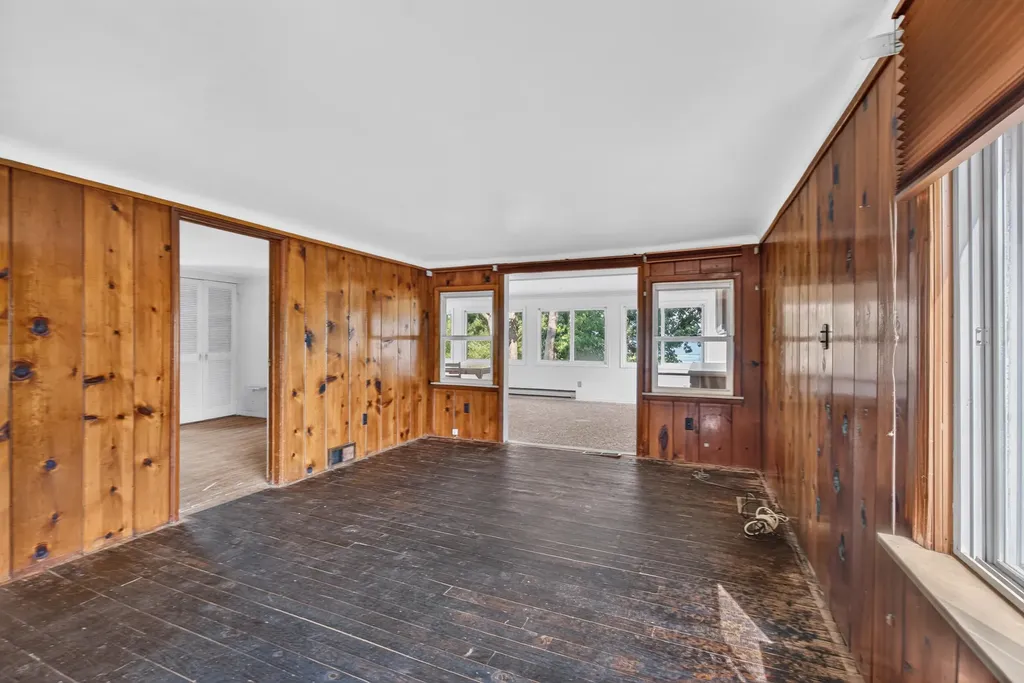 5000 Zygmunt Drive Leoni Township MI 49201