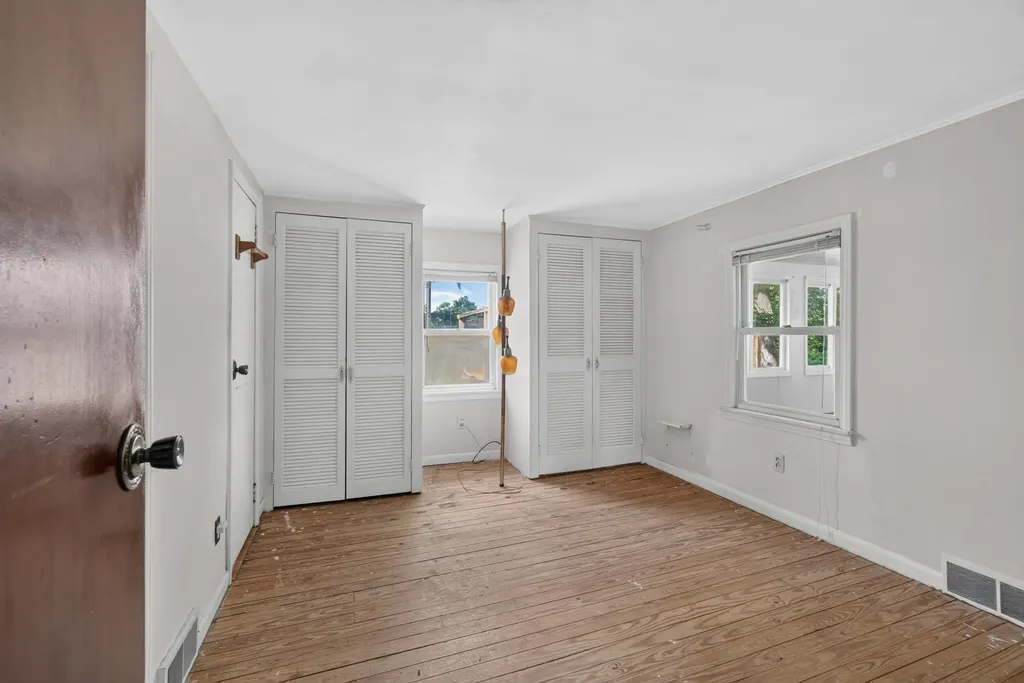 5000 Zygmunt Drive Leoni Township MI 49201