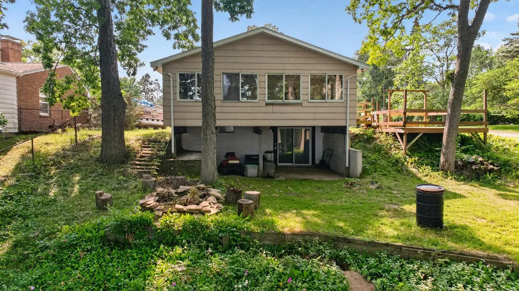 5000 Zygmunt Drive Leoni Township MI 49201