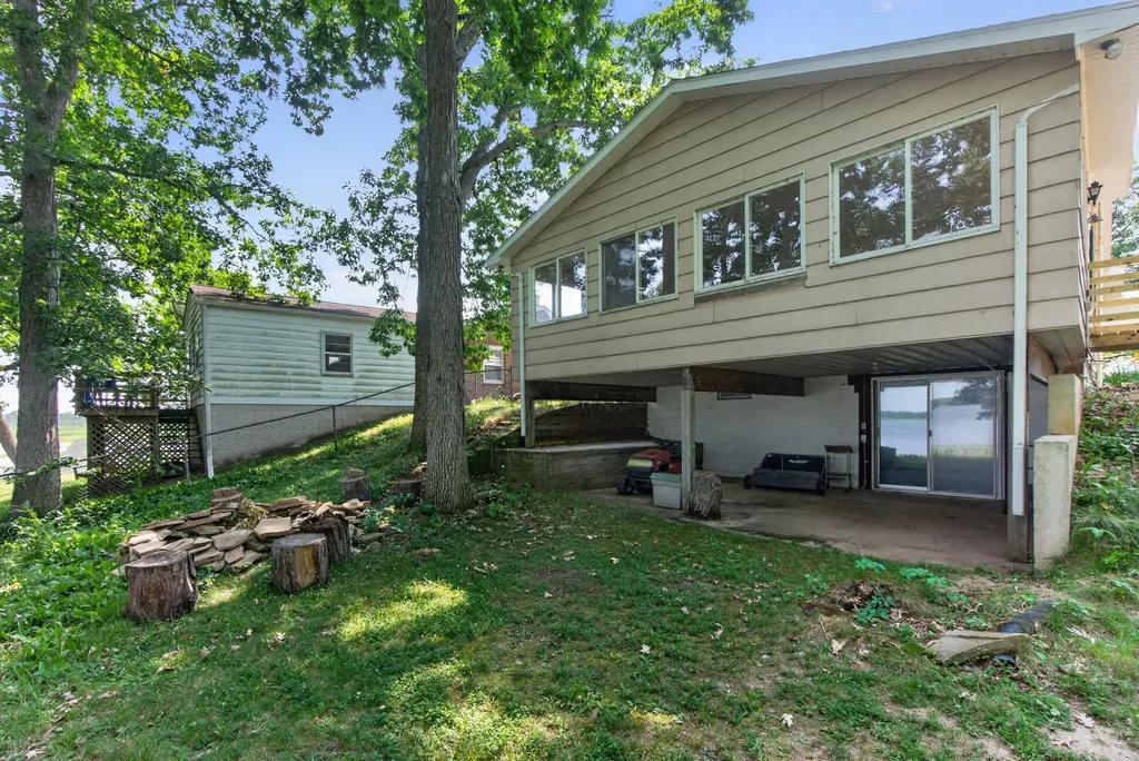 5000 Zygmunt Drive Leoni Township MI 49201