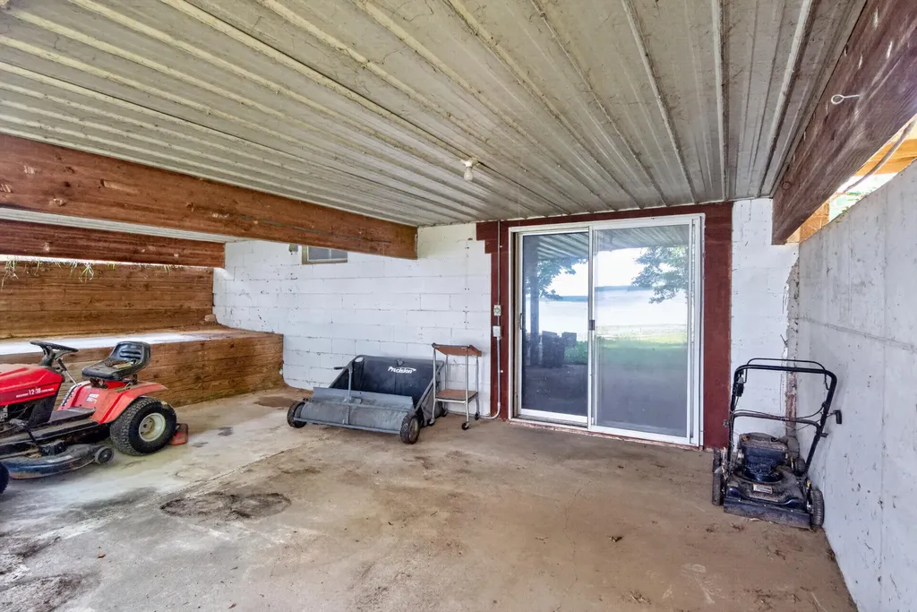 5000 Zygmunt Drive Leoni Township MI 49201