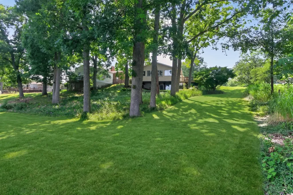 5000 Zygmunt Drive Leoni Township MI 49201
