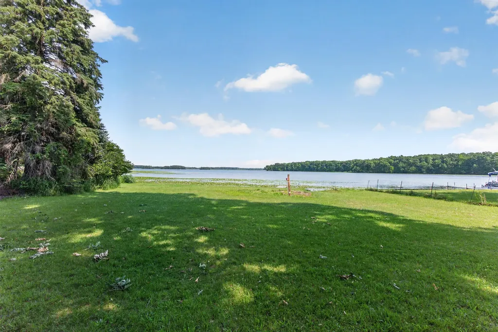 5000 Zygmunt Drive Leoni Township MI 49201