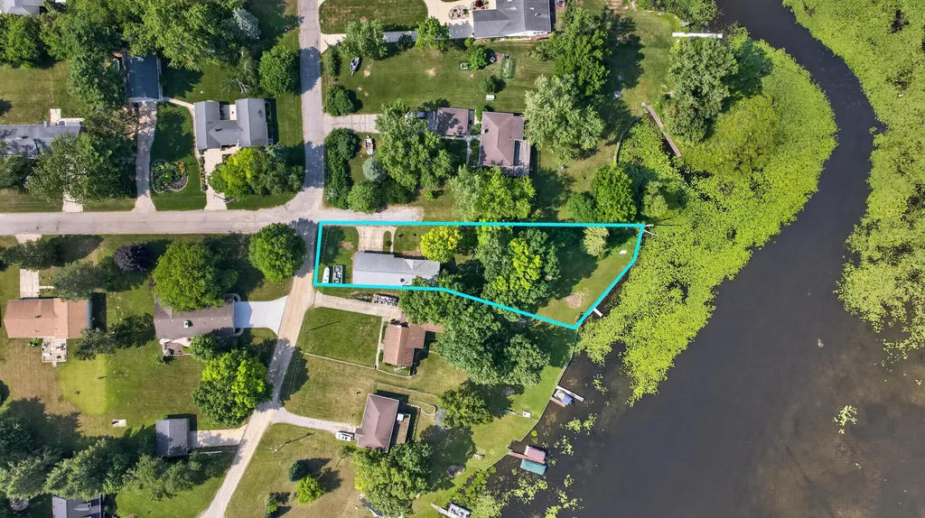 5000 Zygmunt Drive Leoni Township MI 49201