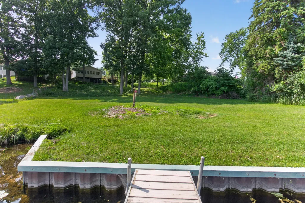 5000 Zygmunt Drive Leoni Township MI 49201