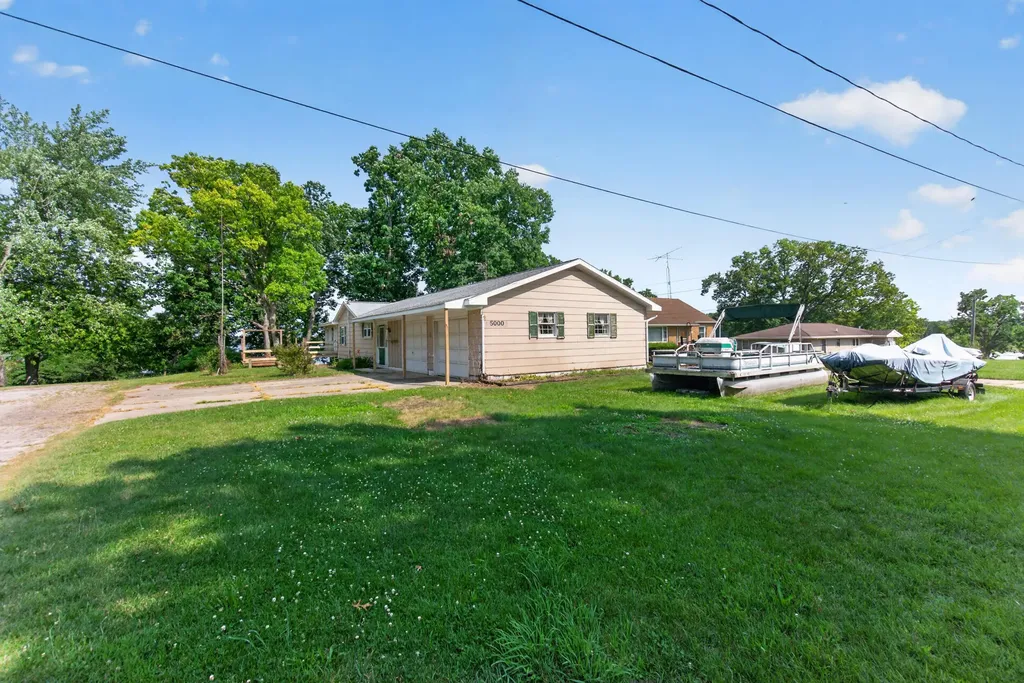 5000 Zygmunt Drive Leoni Township MI 49201