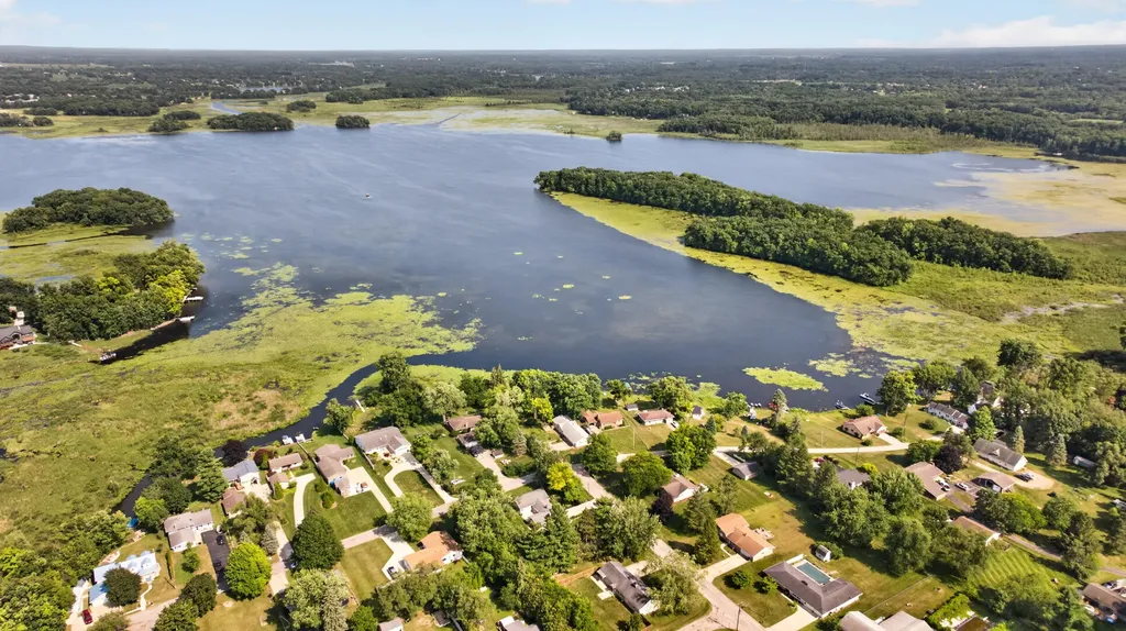 5000 Zygmunt Drive Leoni Township MI 49201