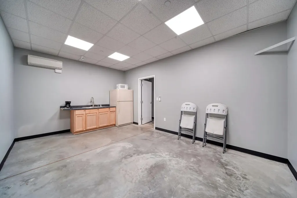8975 Page Avenue Leoni Township MI 49201