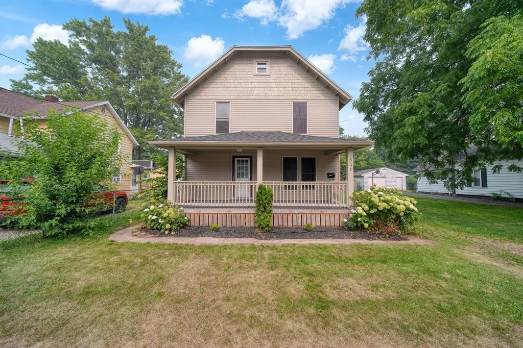 841 Bennett Street Jackson City MI 49202