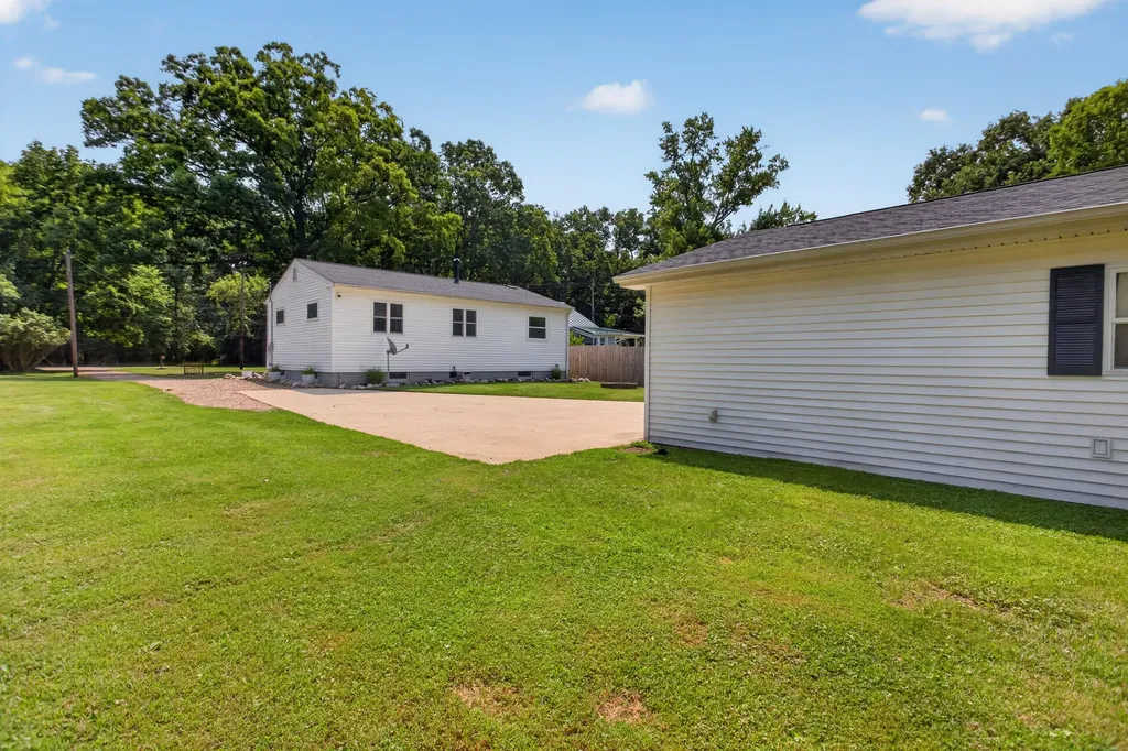 2430 Kibby Road Summit Township MI 49203