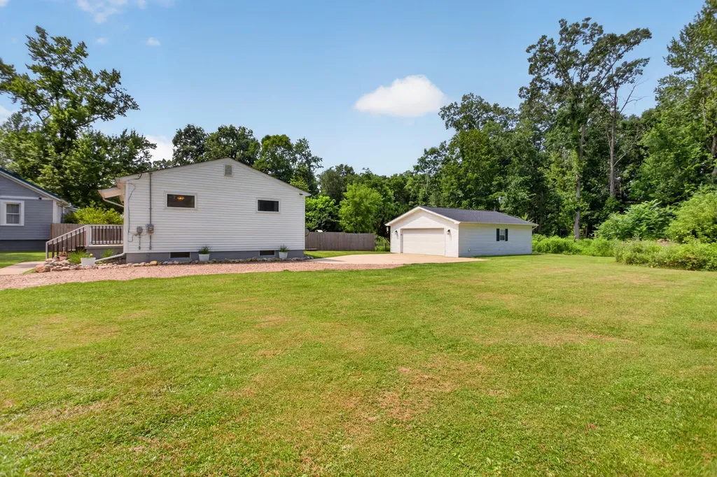 2430 Kibby Road Summit Township MI 49203