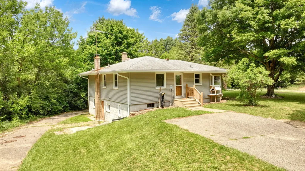 3930 Hoyer Road Napoleon Township MI 49201