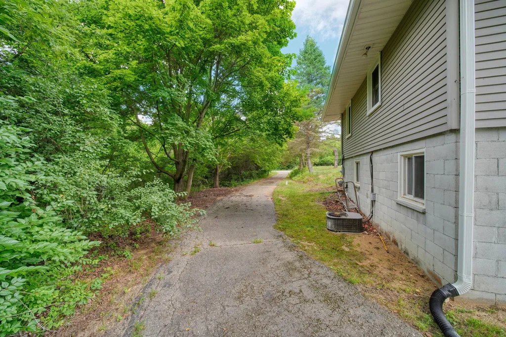 3930 Hoyer Road Napoleon Township MI 49201