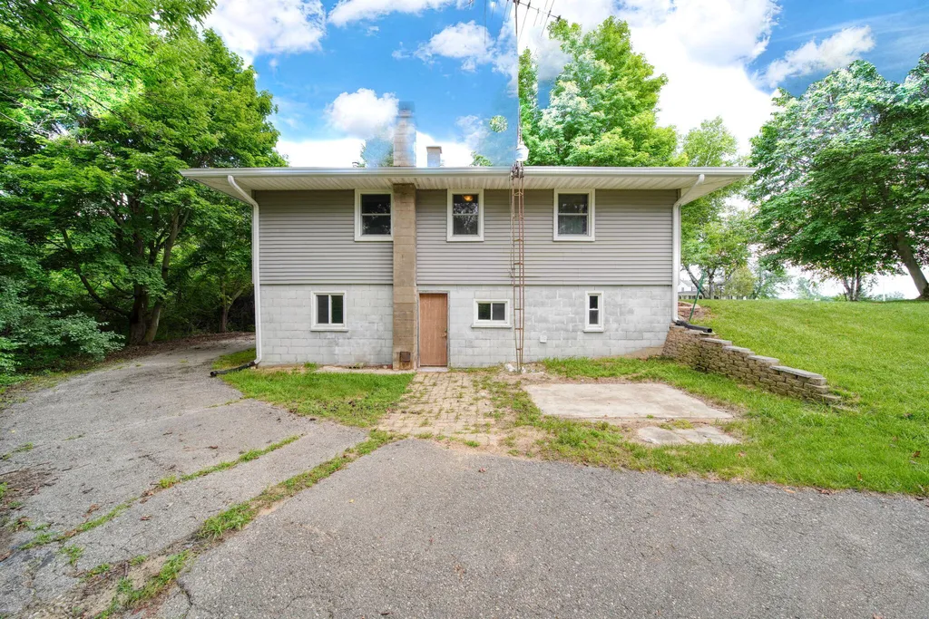3930 Hoyer Road Napoleon Township MI 49201