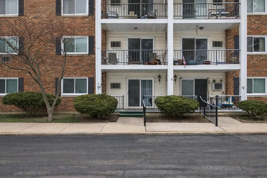 806 W Michigan Avenue Jackson City MI 49202