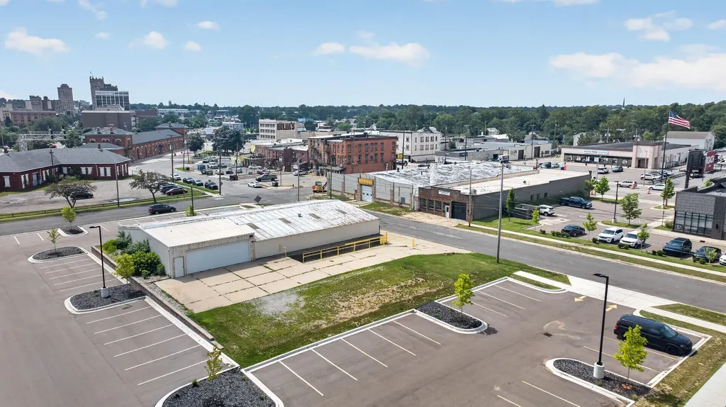 711 E Michigan Avenue Jackson City MI 49201