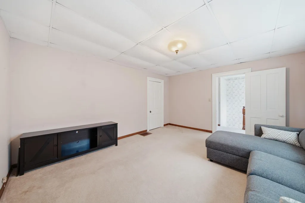 520 W Main Street Manchester Township MI 48158