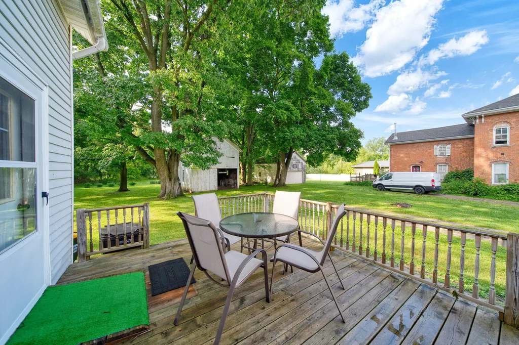 520 W Main Street Manchester Township MI 48158