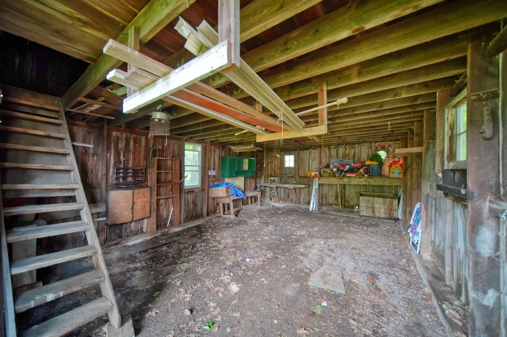 520 W Main Street Manchester Township MI 48158